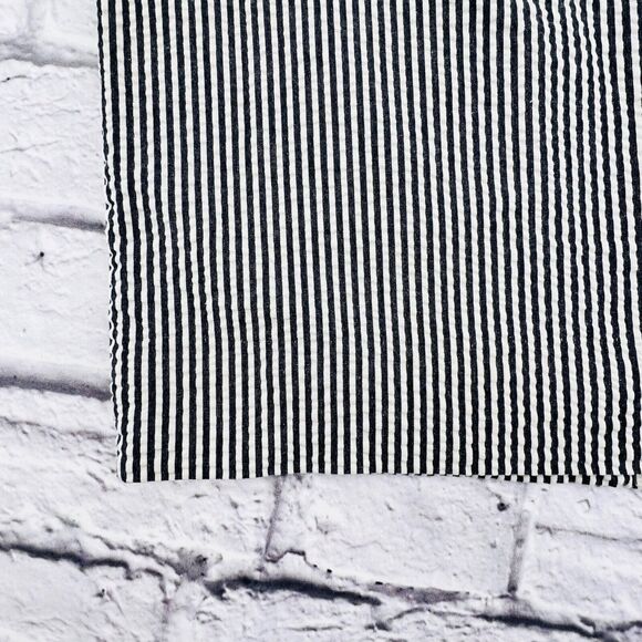 J. Crew Factory Seersucker The Pencil Skirt Grey White Striped Size 8 Lined - Picture 5 of 9